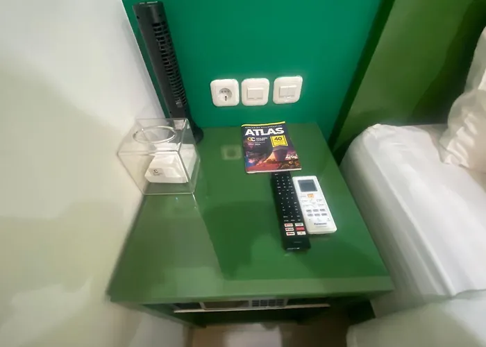 Hotel Ai - 15 Second To The And 1 Minute To Airport By Micky 3*