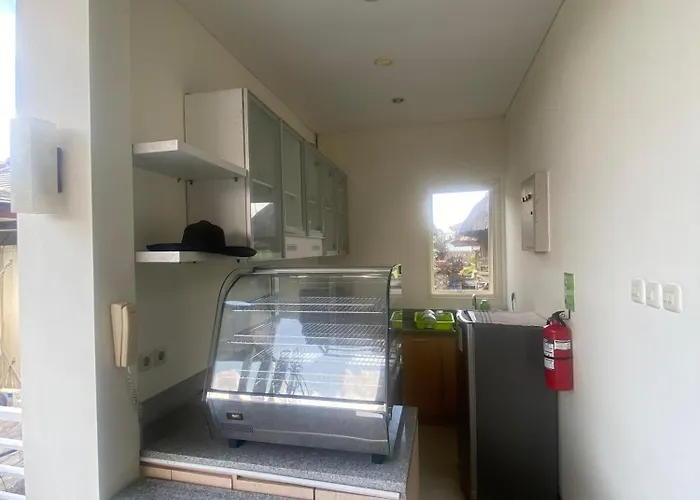 Hotel Ai - 15 Second To The And 1 Minute To Airport By Micky Kuta (Bali)
